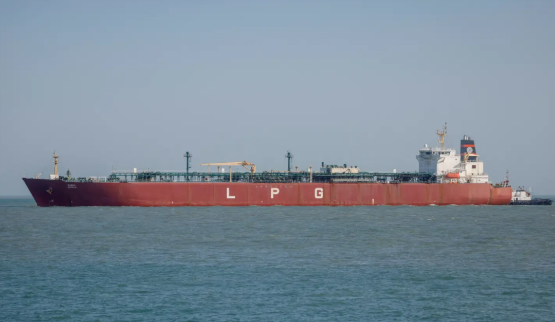 Who Stands to Gain the Most from the Reopening of the Strait of Hormuz?